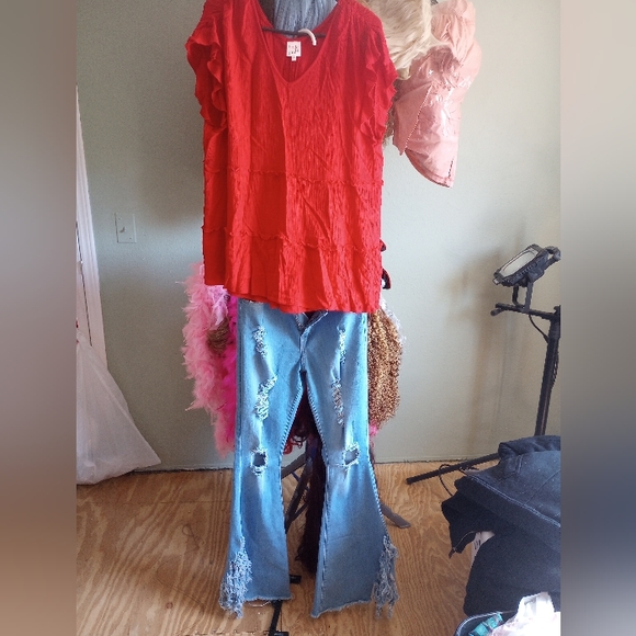 3 CUTE SUMMER OR SPRINGTIME OUTFITS SIZE XL (5-74) - Picture 5 of 6